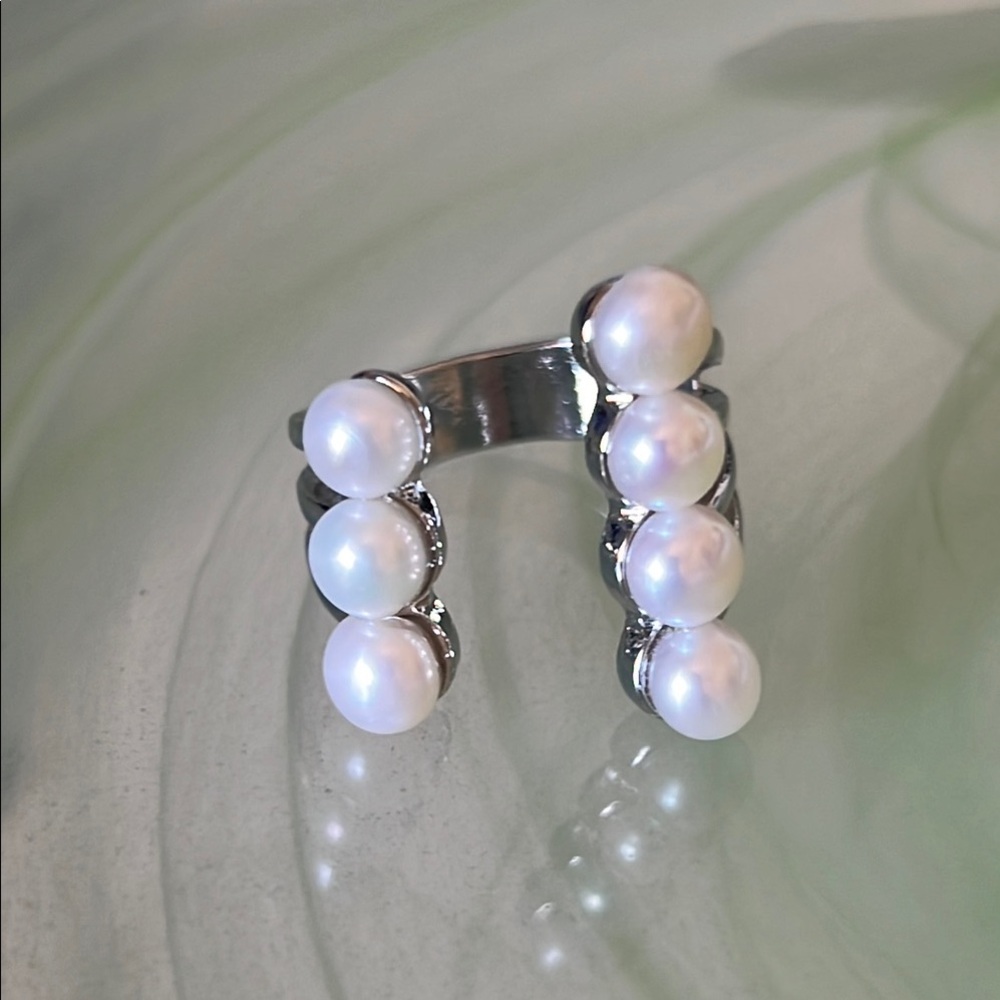Silver Pearl Ring